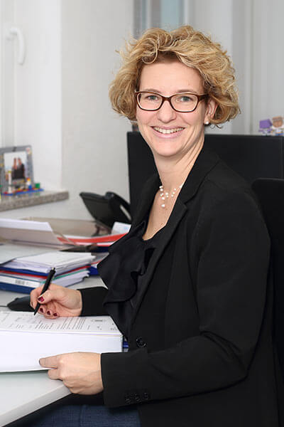 Christiane Hutterer, Buchhaltung/Standeswesen
