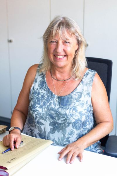 Heidi Rosner, Notarfachangestellte
